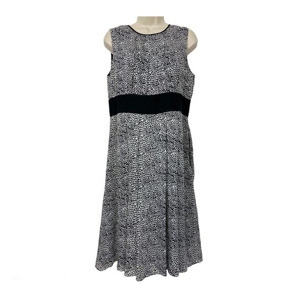 Michael Kors Silk Dress 10 Sheath Knee Length Flowy Empire Waist Animal Print - Picture 1 of 11